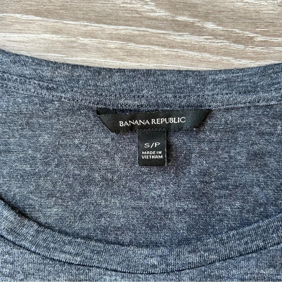 Banana Republic  Tiered Ruffle Long Sleeves Stretch Blouse - Picture 4 of 14